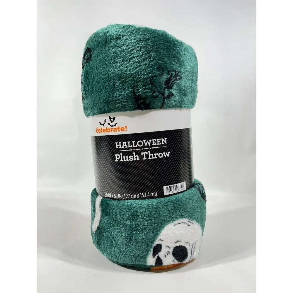 Way To Celebrate Halloween Skulls & Ravens Plush Throw Blanket 50